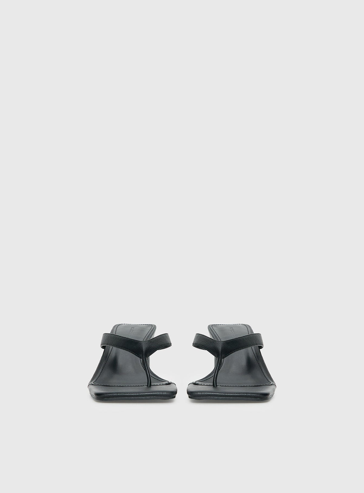 The Mona Heels Black