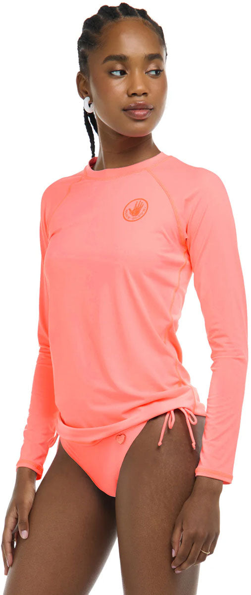 Sleek Women's Rash Guard